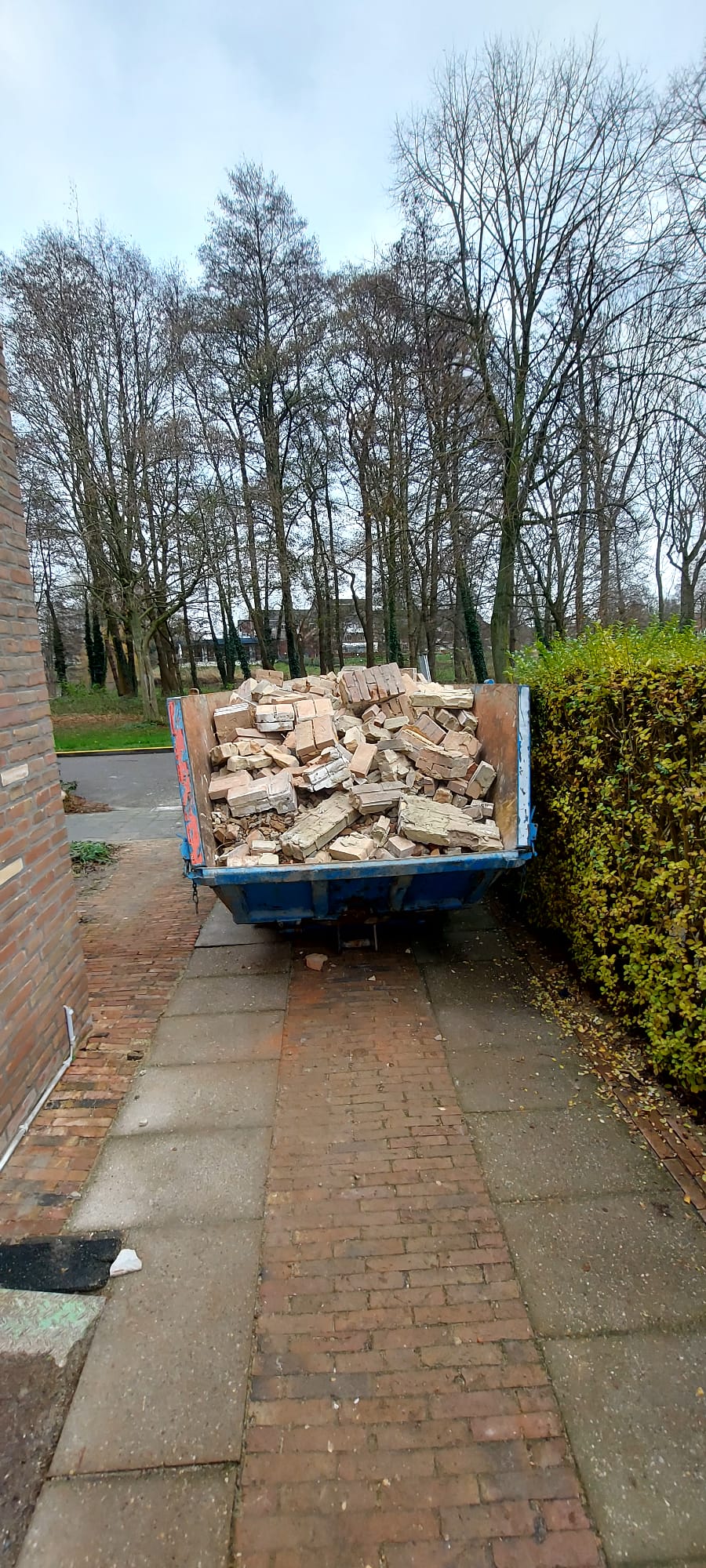Puin afvoeren Limburg — JG Services